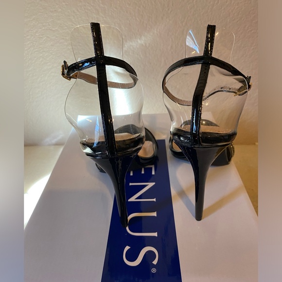 Heels - Picture 2 of 3